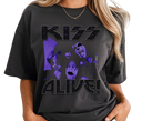 Woman styling KISS Alive Tee – Feminine Vintage Rock Look